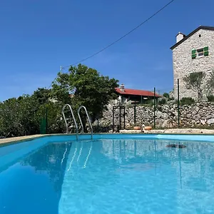 Ana With Jacuzzi & Swimming Pool Cres